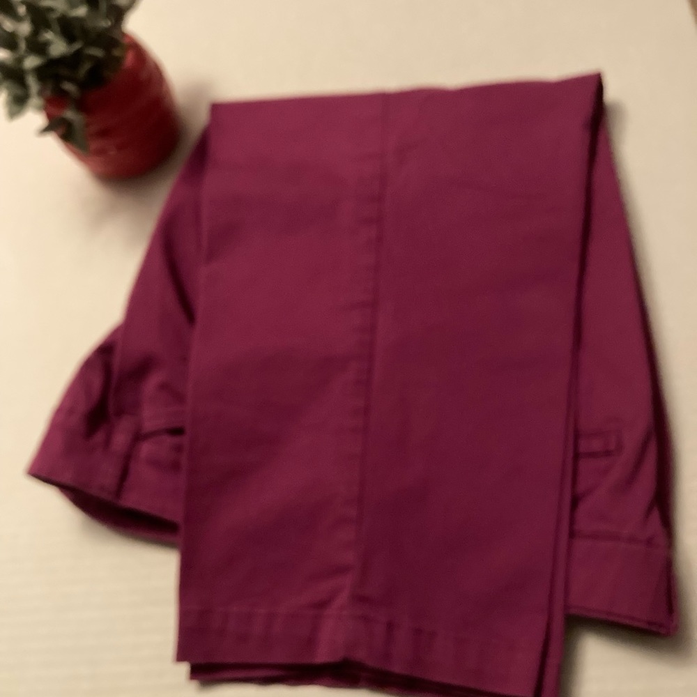 Maroon capris